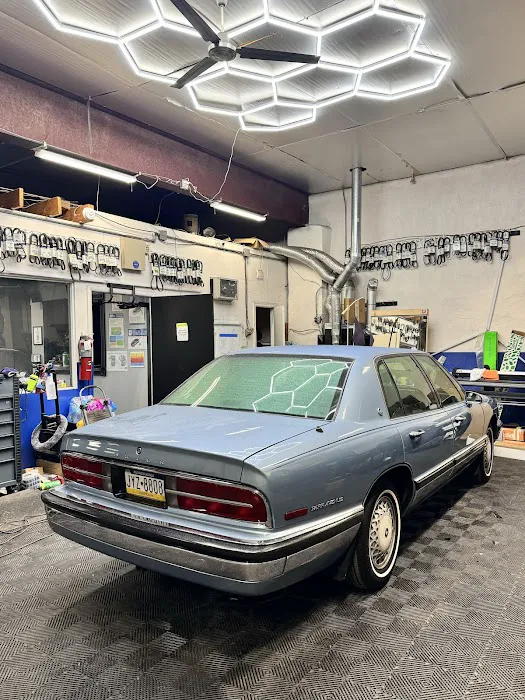 Kustomholics Automotive 9