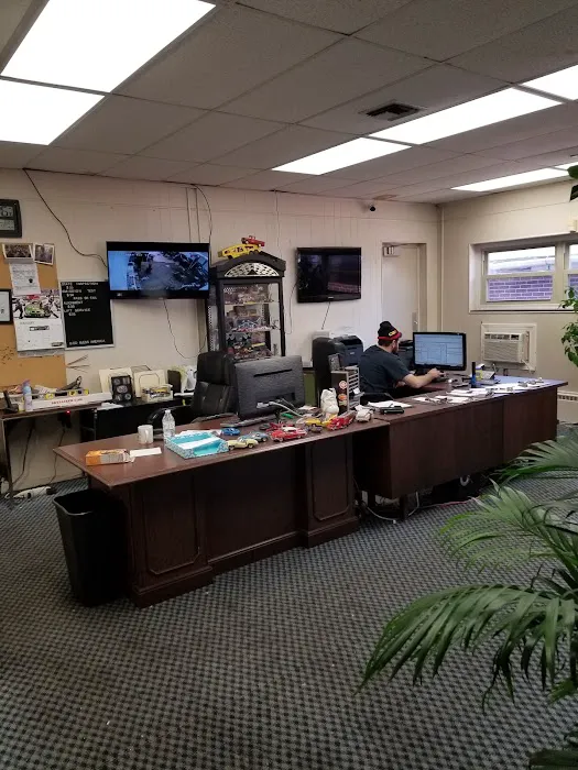 Tom's Automotive 7