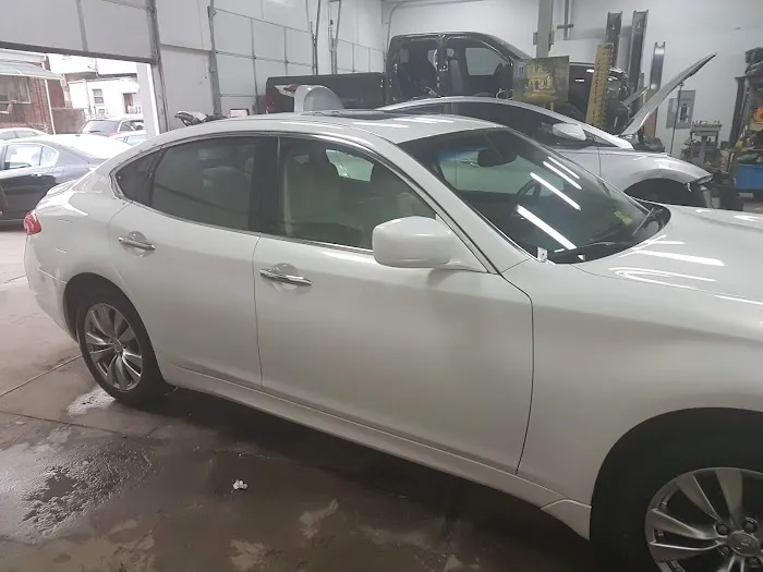 David's Collision Center 0