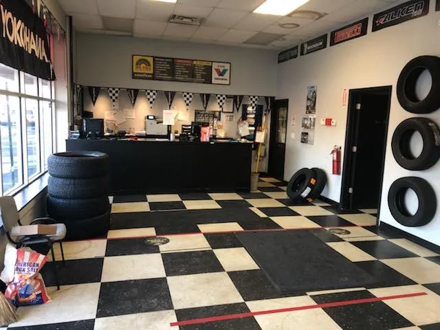 Mr. Tire Auto Service Centers 4