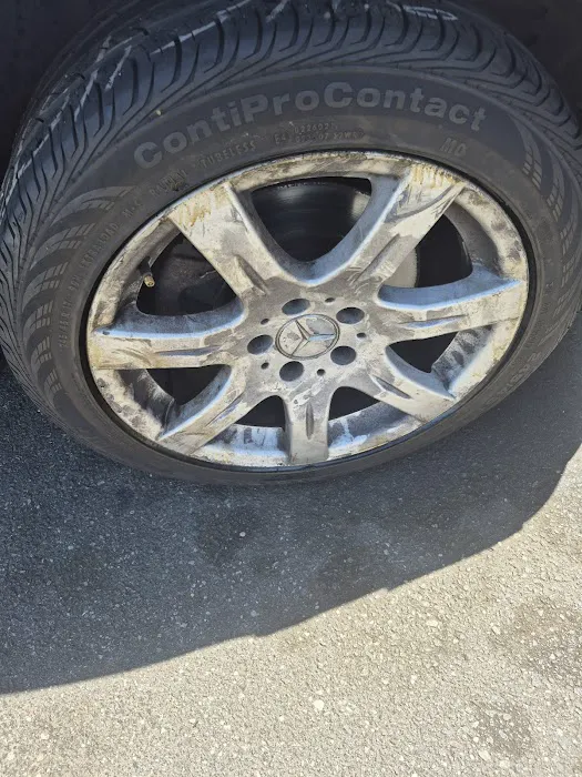 Black Tire Shop 2