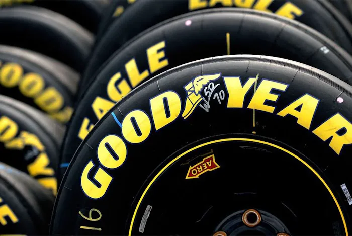 Universal Auto Repairs & Tire Services 8