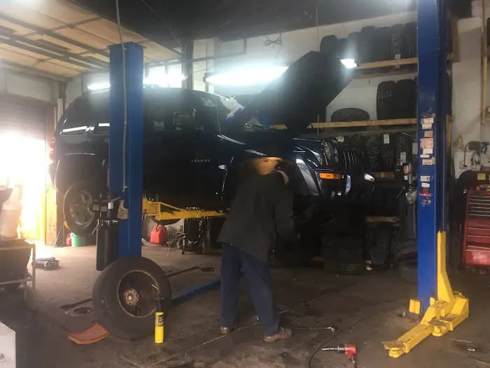 Universal Auto Repairs & Tire Services 2