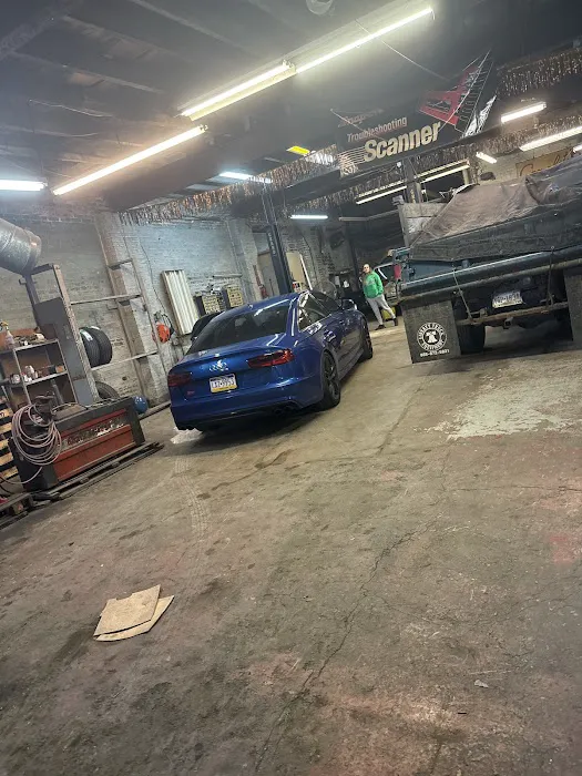Harry's Auto Repairs 0