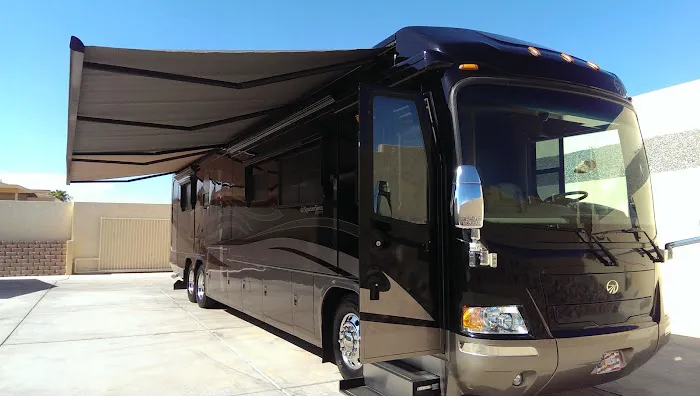 Love's Auto Body & RV 1
