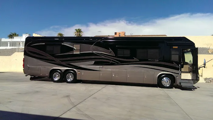 Love's Auto Body & RV 0