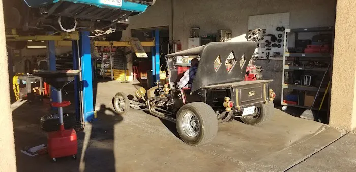 Rick Clark's Automotive 0