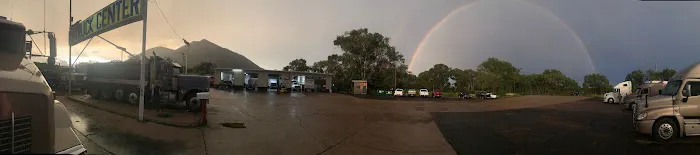 Flag Truck Center 0