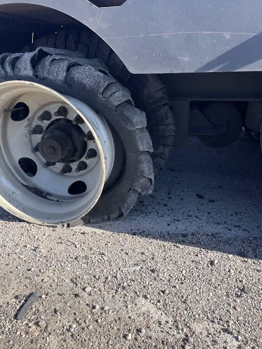 Benny's Tires and Roadside Repair 2