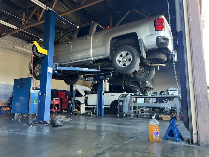 Purrfect Auto Service #512 4
