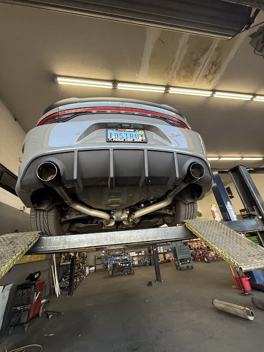 Las Vegas Muffler Shop 4