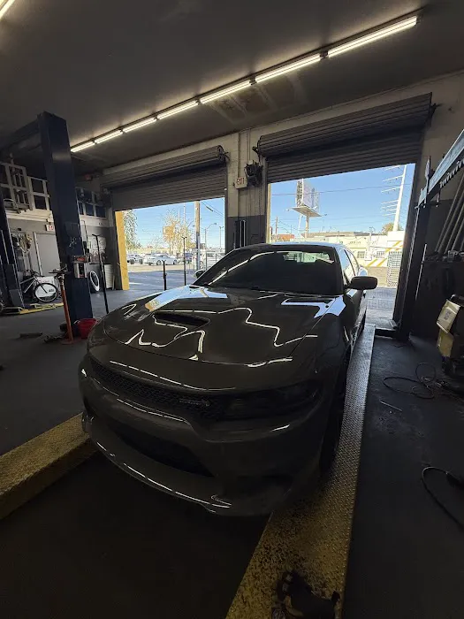 Las Vegas Muffler Shop 8