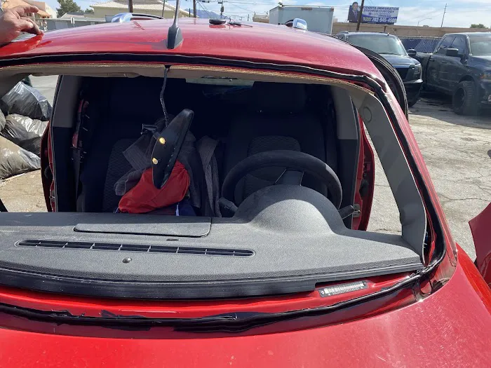 Auto Glass Aces 8