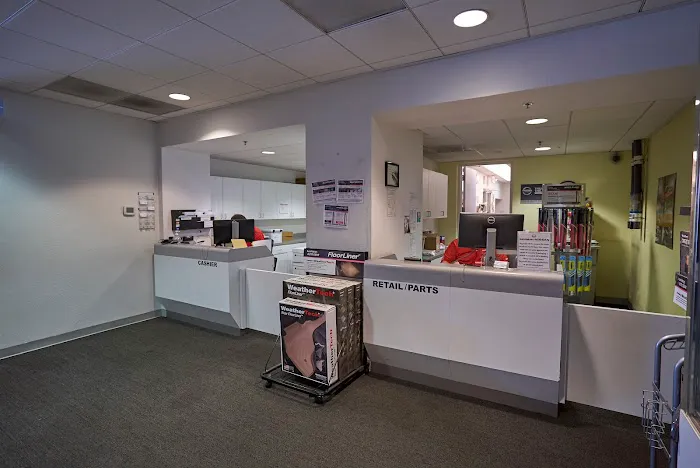 AutoNation Nissan Las Vegas Parts Center 8