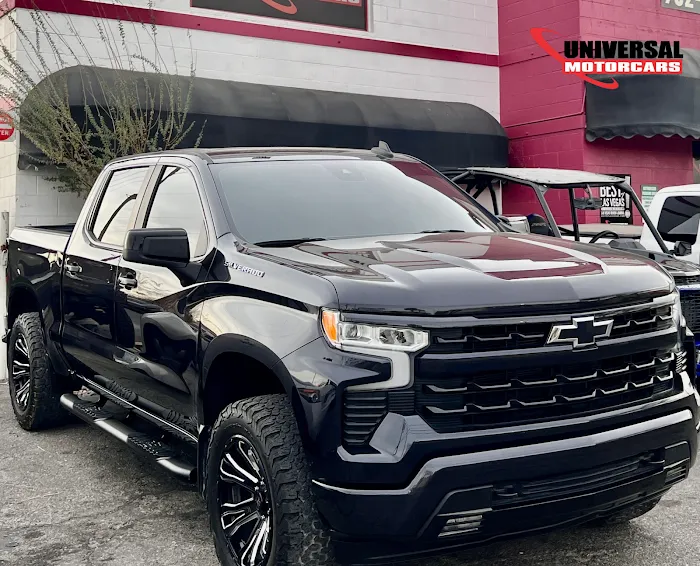 Universal Motorcars 7