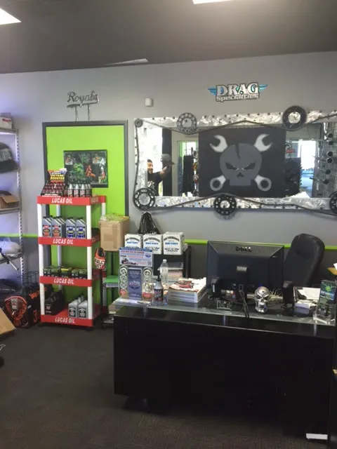 Moto Performance Garage 1