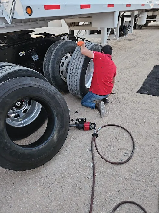 Ontiveros Mobile Tires Services 4