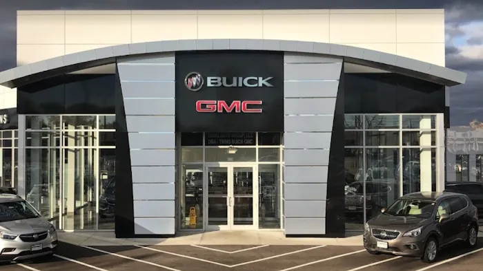 Twins Buick GMC Service Department 4