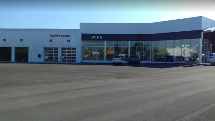 Twins Buick GMC Service Department 2