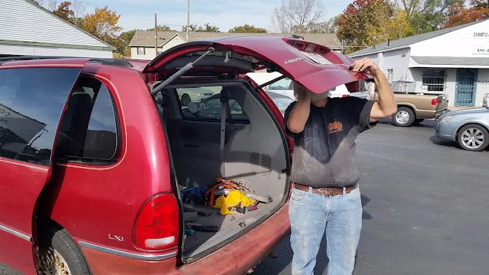 CG's Auto Paint & Body 1