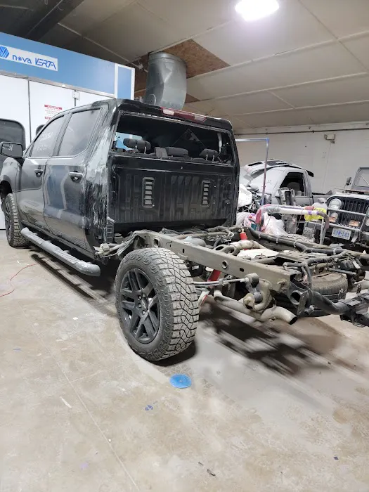 Showroom Shine Collision And Detail Center LLC 3