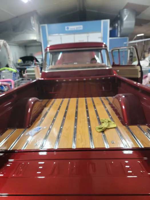 Showroom Shine Collision And Detail Center LLC 2