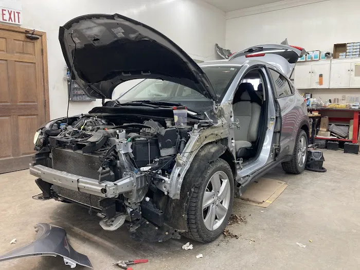 Jarrett's Body Shop 0