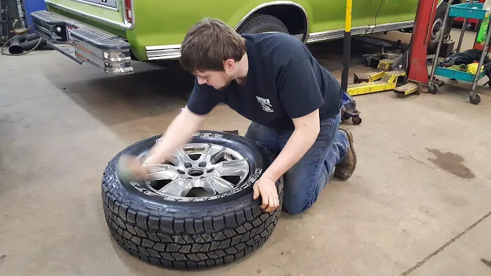 Greg's Auto Service 6