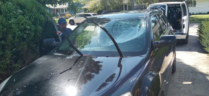 López Auto Glass LLC 8