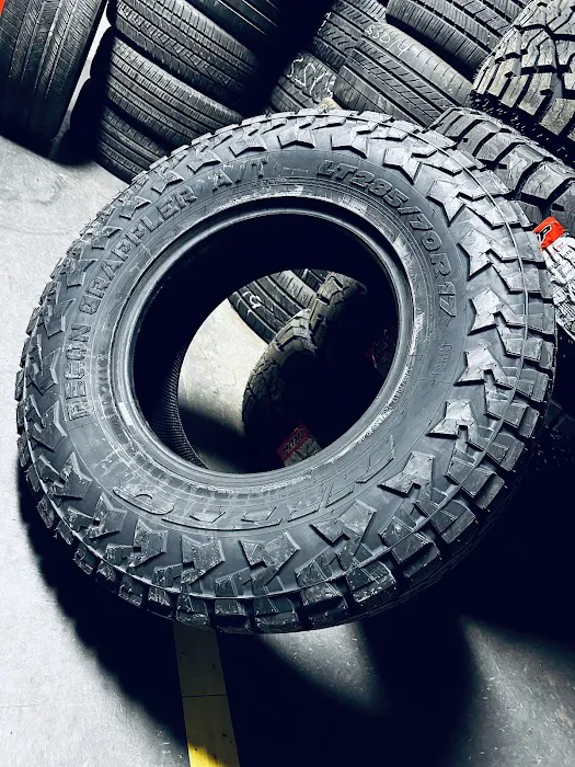 BROTHERS Tire Shop 3