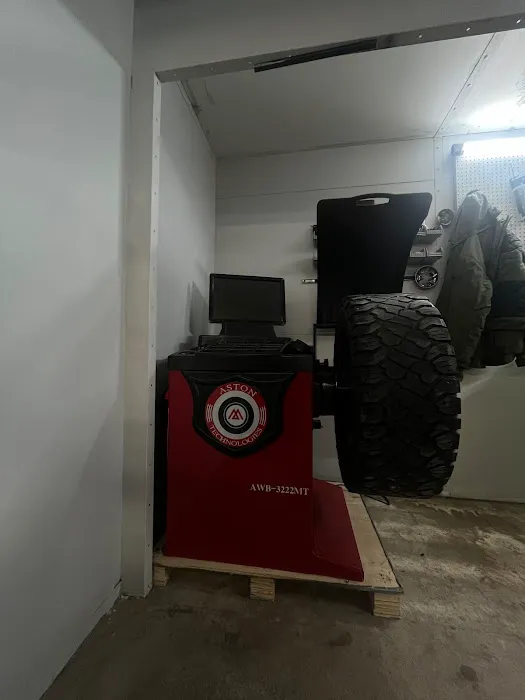 Falcon Garage Off-Road Performance 8