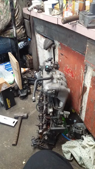 Thomas Garage 4