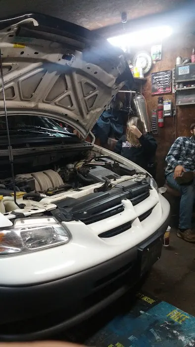 Thomas Garage 2