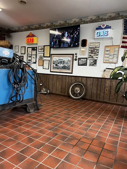 Walt's Auto Inc. 7