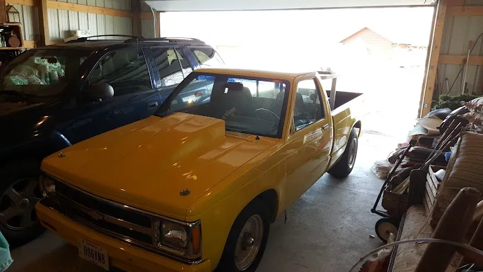 Queen's Automotive 0