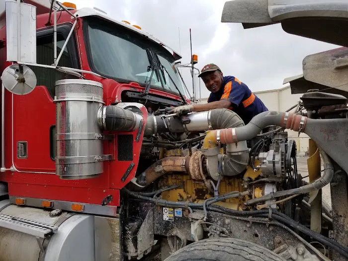 Diesel Experts Truck Repair LLC 7