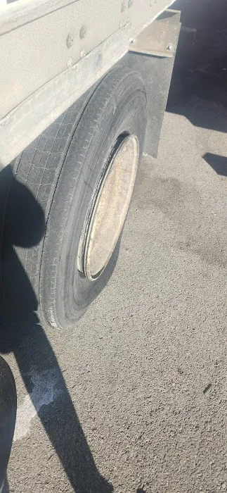 Speedco Truck Lube and Tires 5