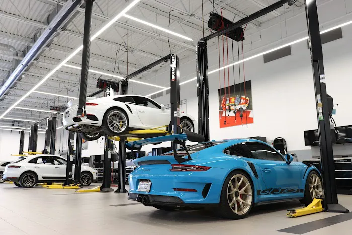 Porsche Columbus Service Center 3