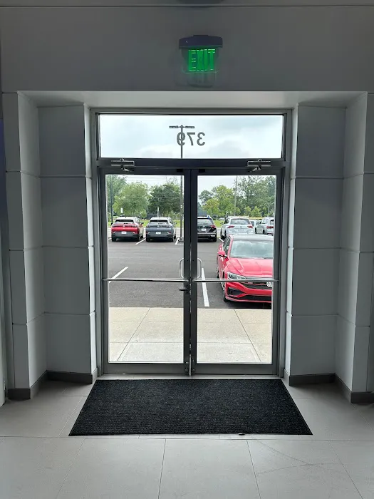 Byers Volkswagen Service Center 9