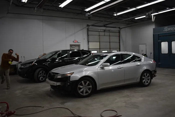 Lindsay Collision Center 3