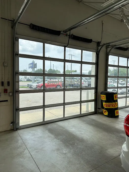 Byers Volvo Service Center 9