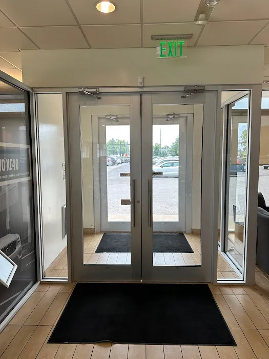 Byers Volvo Service Center 7