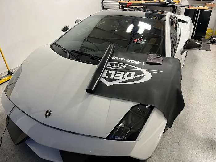 911 Windshield Repair & Replacement 2