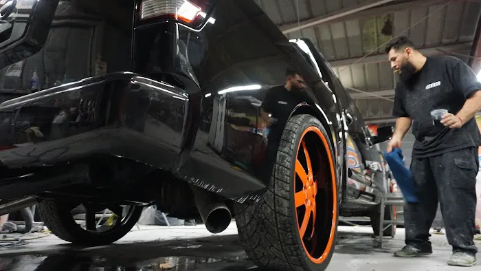 Only 1'z Garage 9