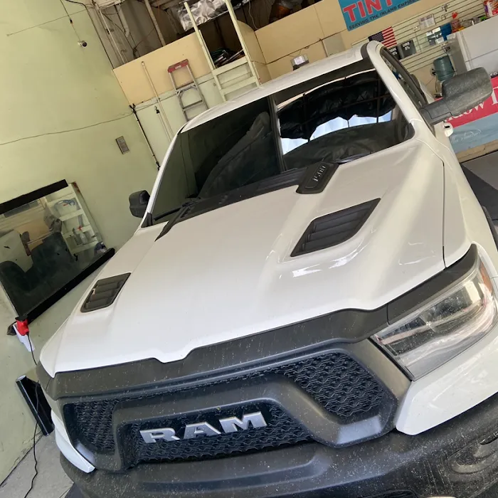 Tint USA 9