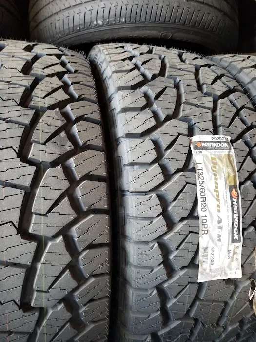 Los Primos Tires 8