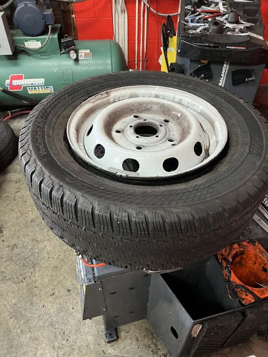 In-&-Out tires 9