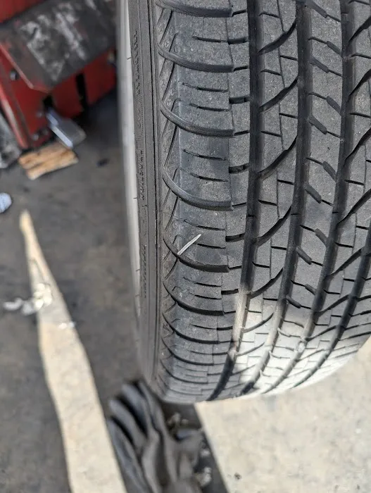 Manny's Tire Shop 5