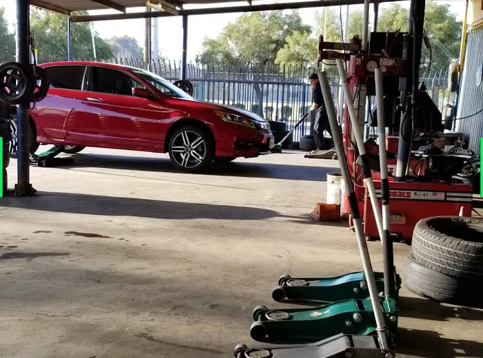 Ary’s Tires Shop 9
