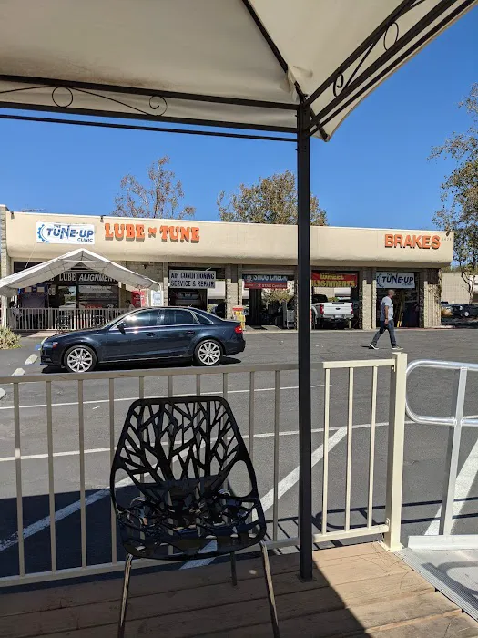 Econo Lube N' Tune & Brakes 3
